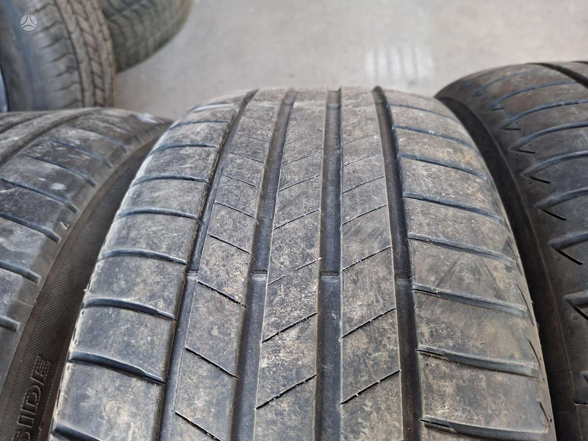 Bridgestone, летние 235/45 R18
