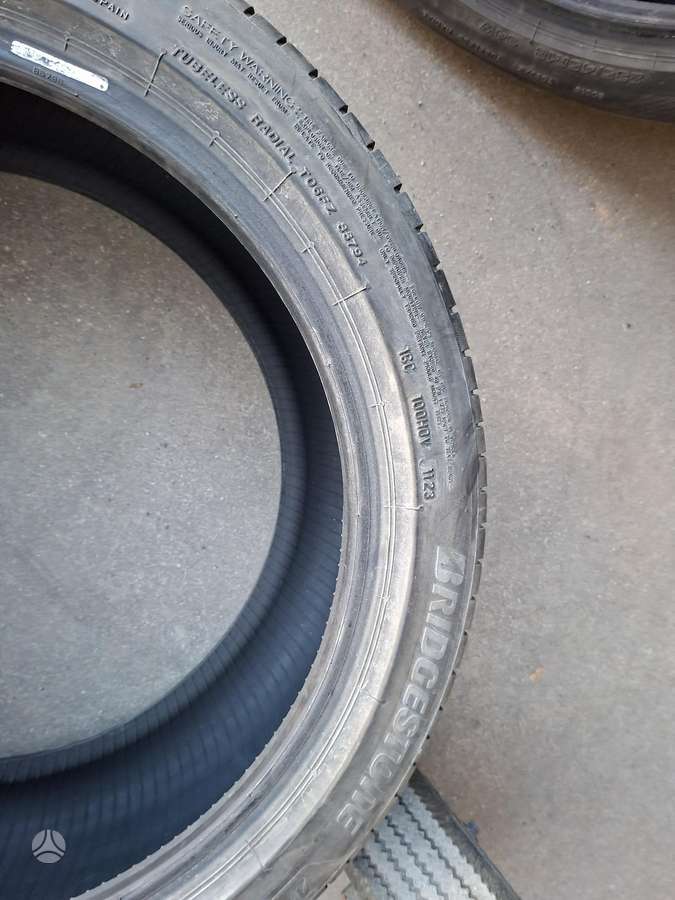Bridgestone, летние 235/45 R18