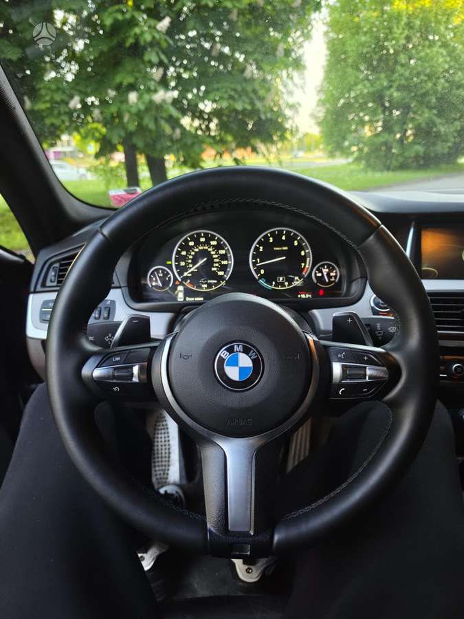 BMW 528, 2.0 l., Седан