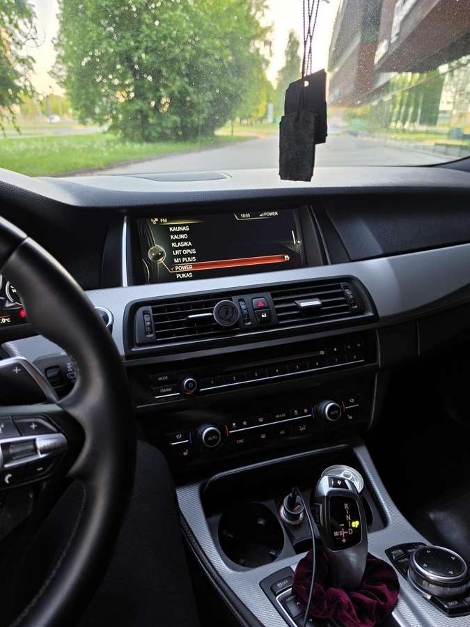 BMW 528, 2.0 l., Седан