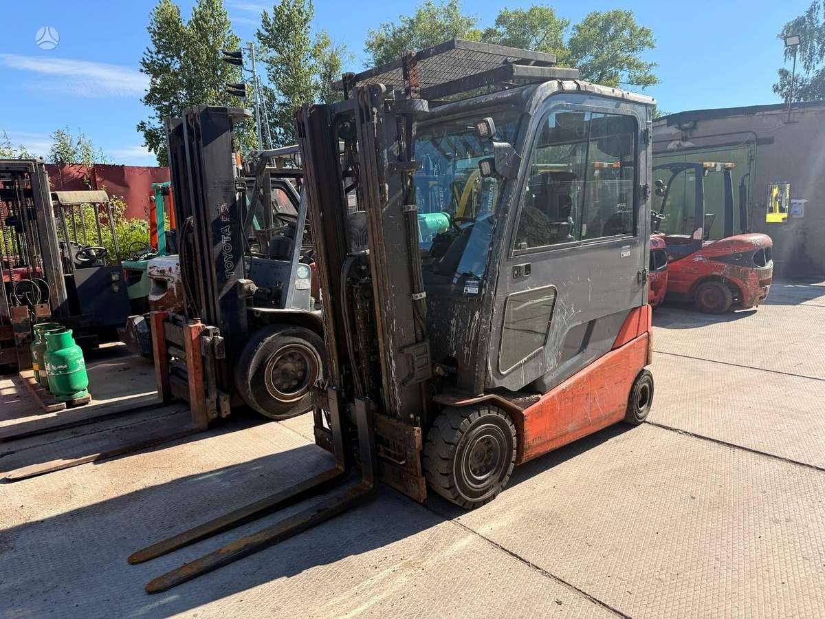 Toyota 8FBMT25, forklifts