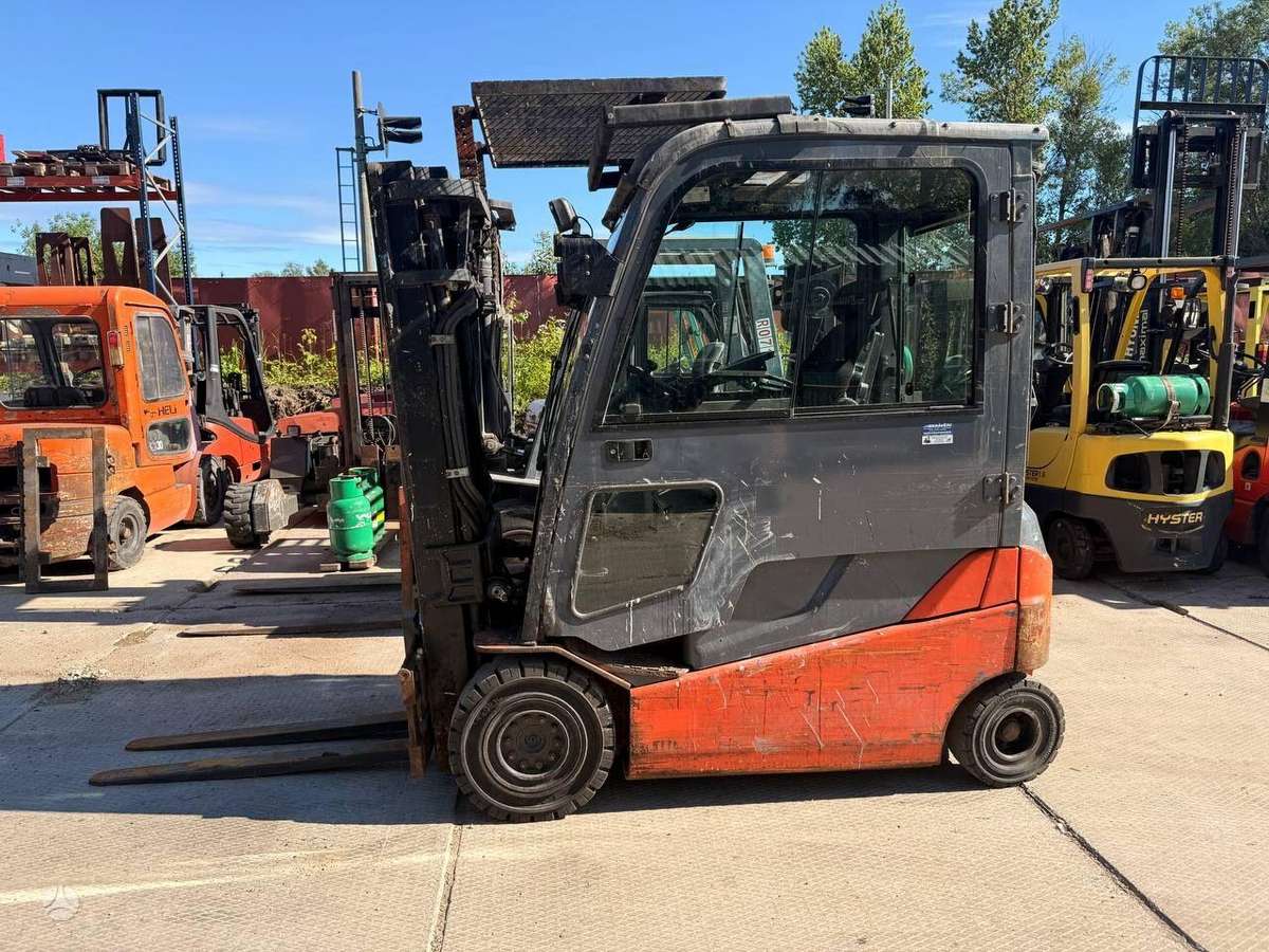 Toyota 8FBMT25, forklifts
