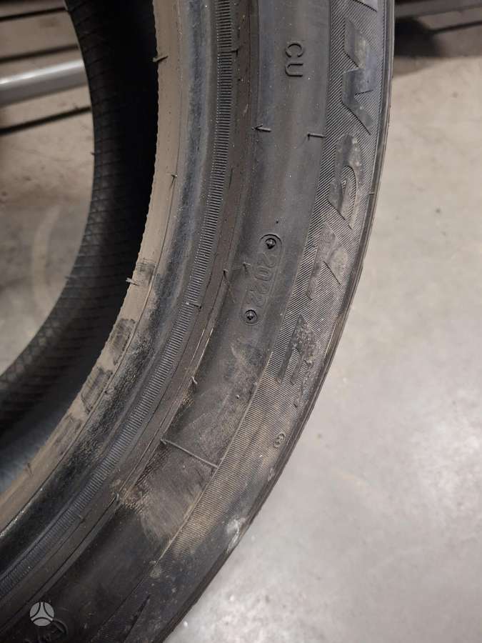 Triangle, summer 235/55 R19