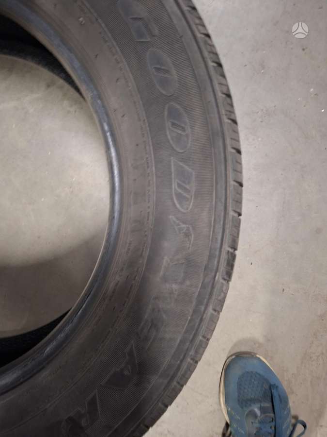Goodyear, summer 235/65 R17