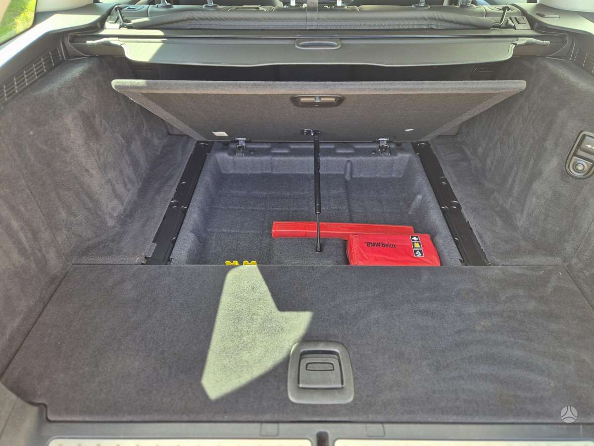 BMW 520, 2.0 l., wagon