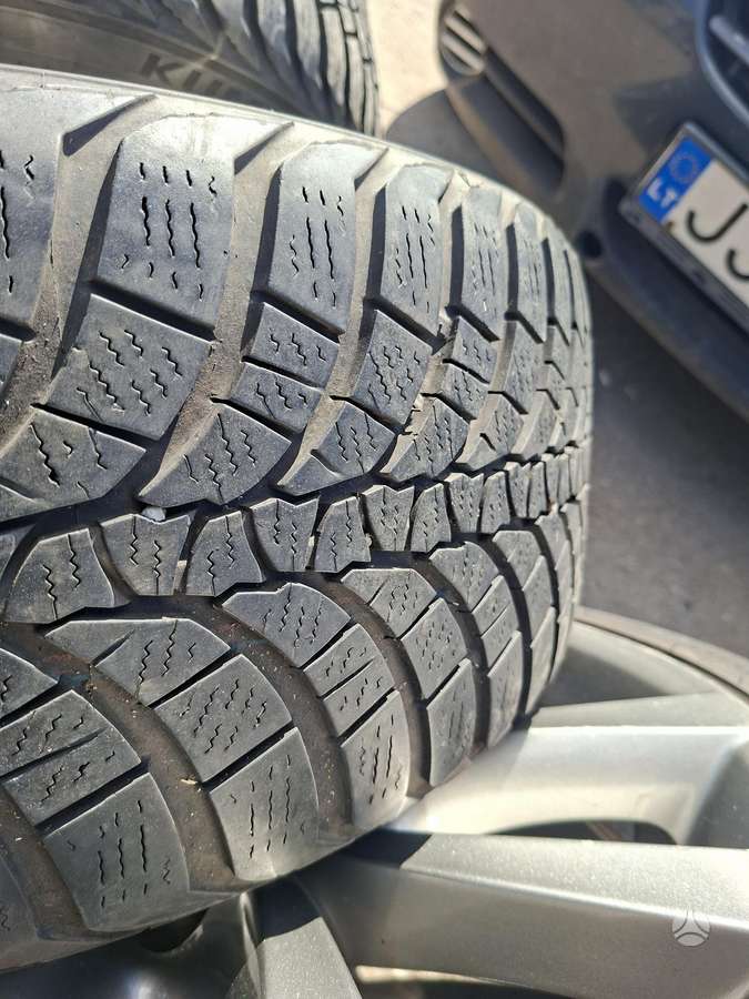 Kumho, žieminės 235/40 R19