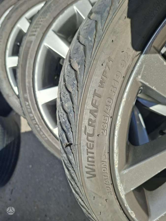 Kumho, vasarinės 235/40 R19