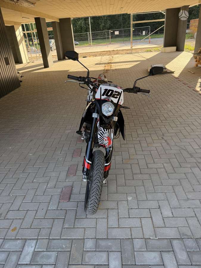 Aprilia SX 125cc, supermoto