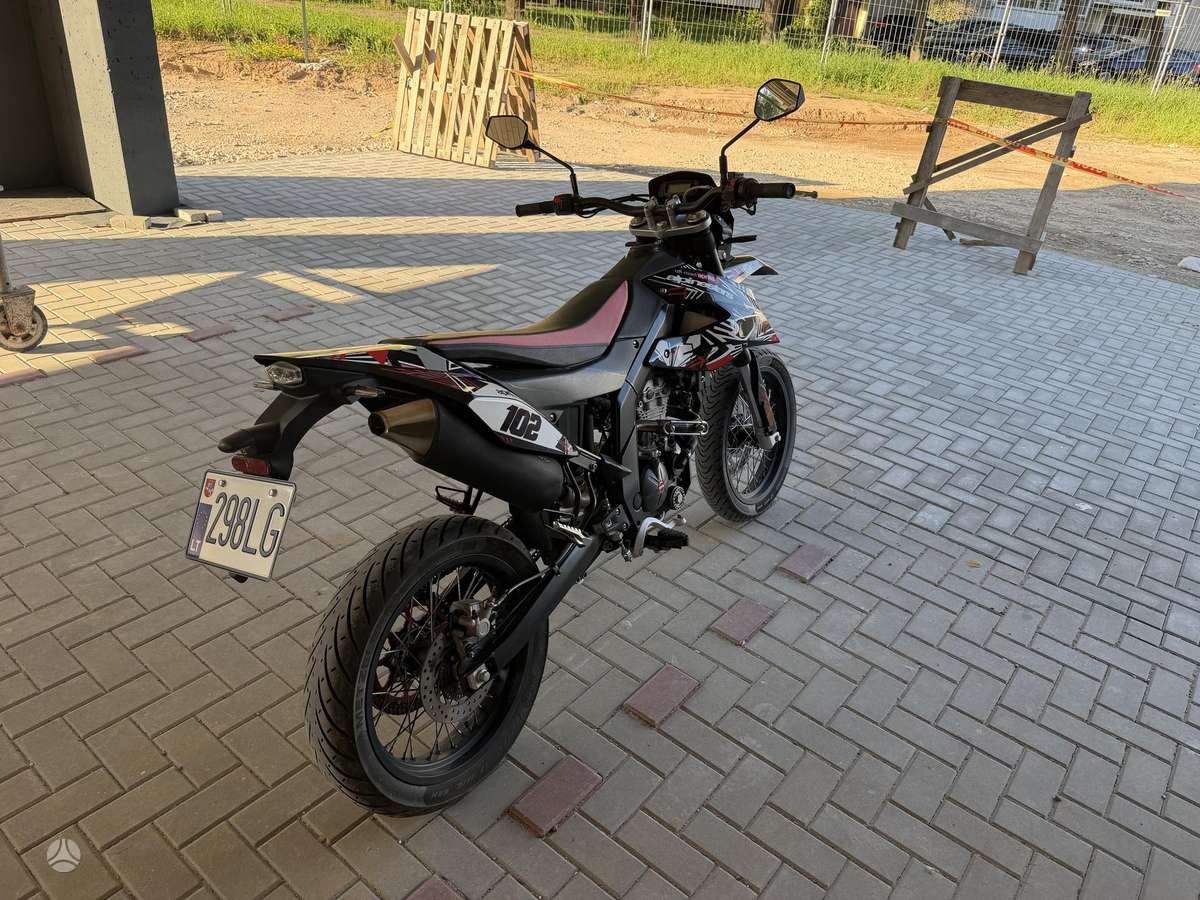 Aprilia SX 125cc, supermoto