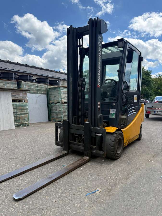 Jungheinrich EFG 320, forklifts
