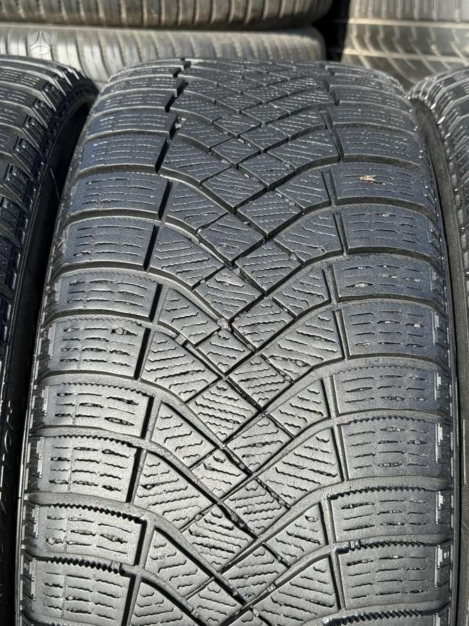 Pirelli Ice Zero F, всесезонные 225/50 R17