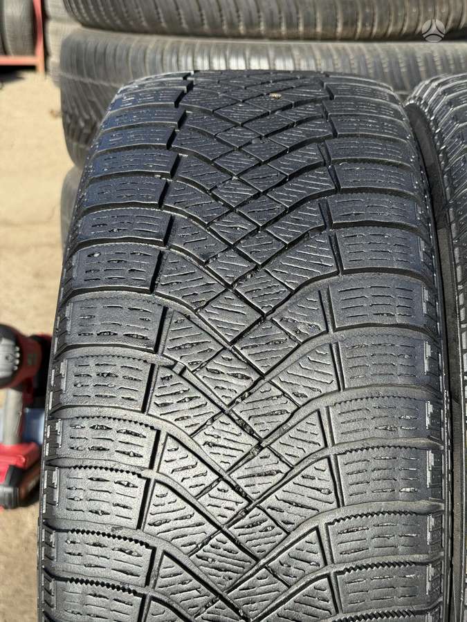 Pirelli Ice Zero F, universalios 225/50 R17