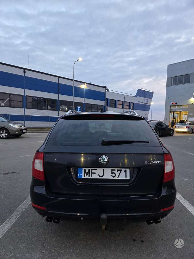 Skoda Superb, 2.0 l., universalas