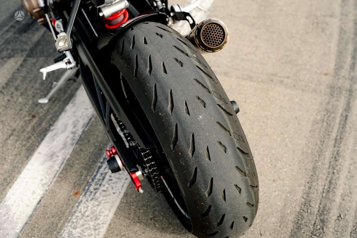BMW S 1000 RR 1000cc, superbikes