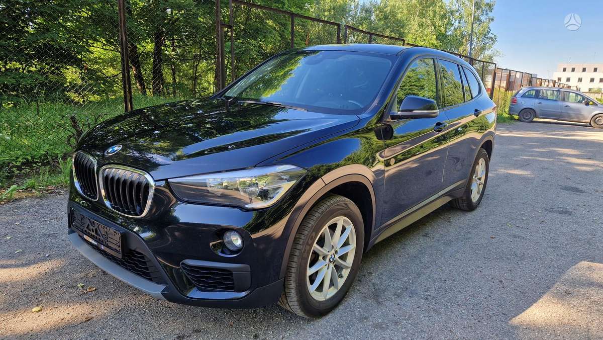 BMW X1, 1.5 l., Минивэн