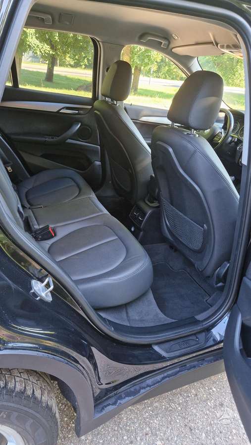 BMW X1, 1.5 l., Минивэн
