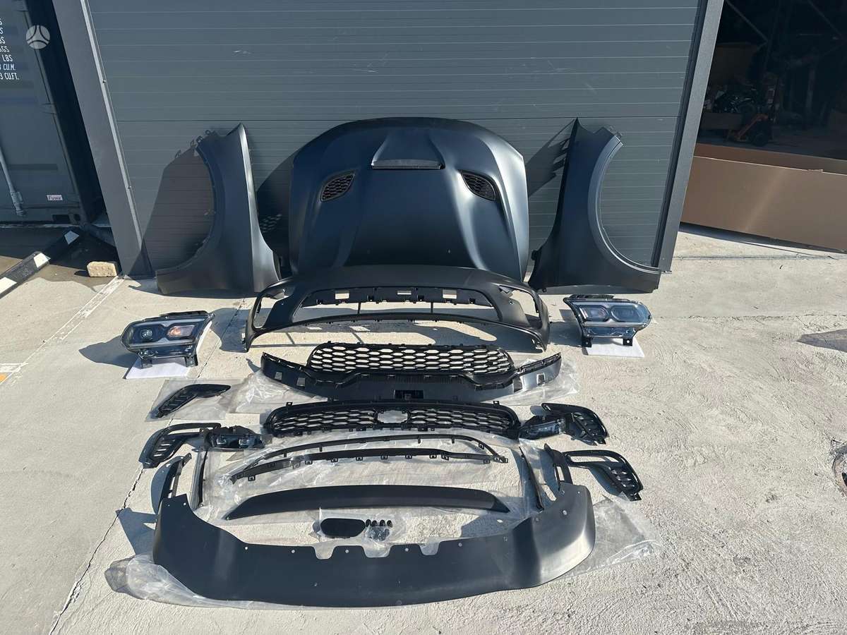 Dodge Durango virsbūves detaļas