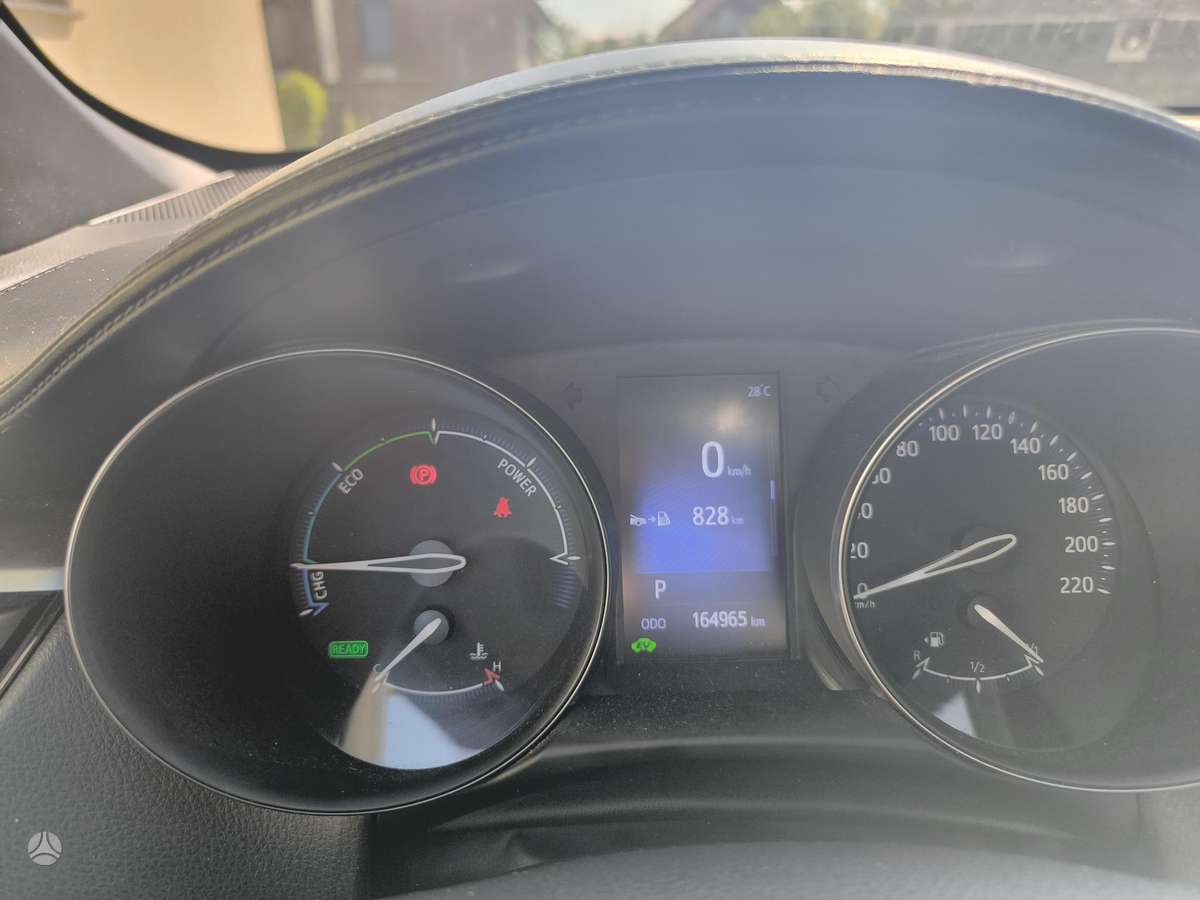 Toyota C-HR - 9