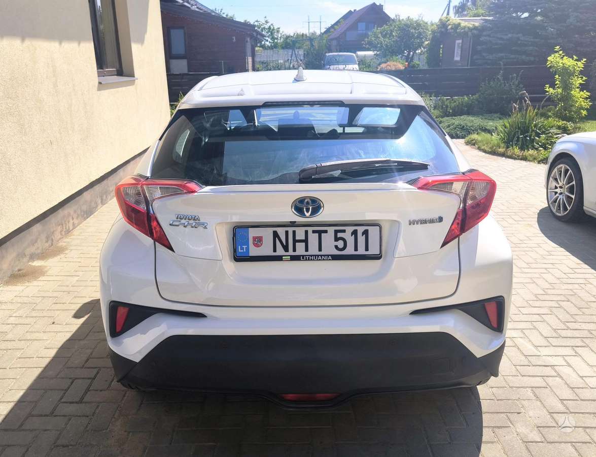 Toyota C-HR - 8