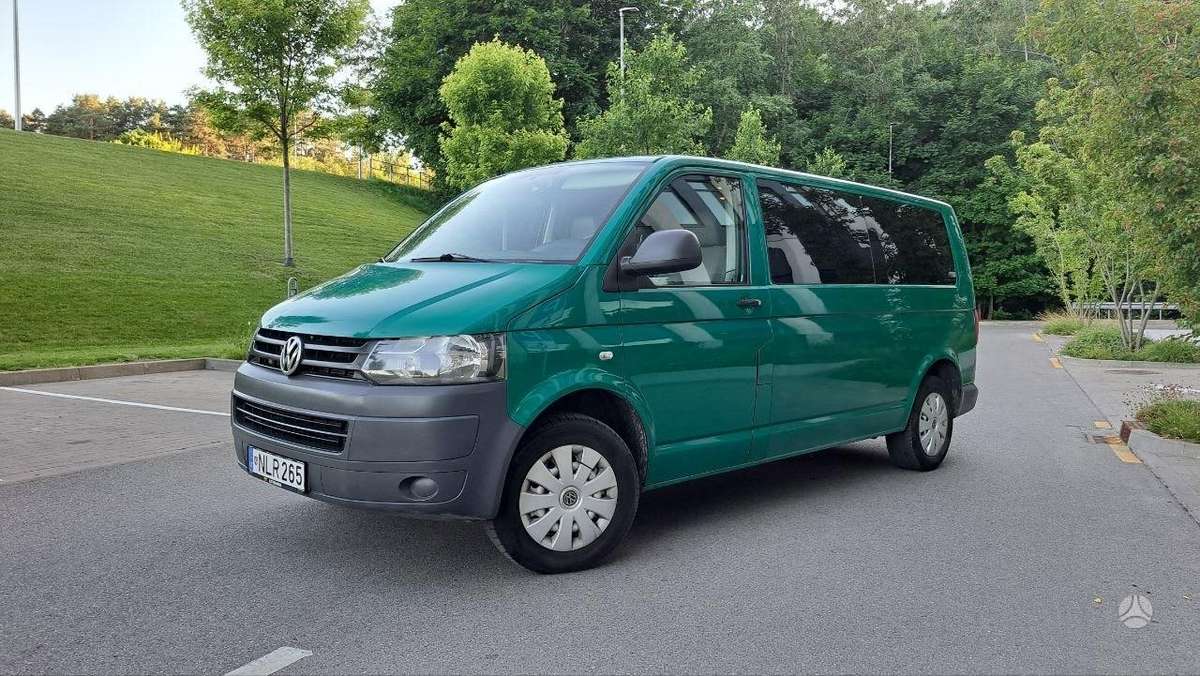 Volkswagen Caravelle - 2