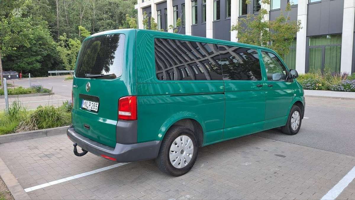 Volkswagen Caravelle - 7