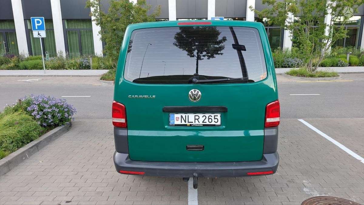 Volkswagen Caravelle - 8