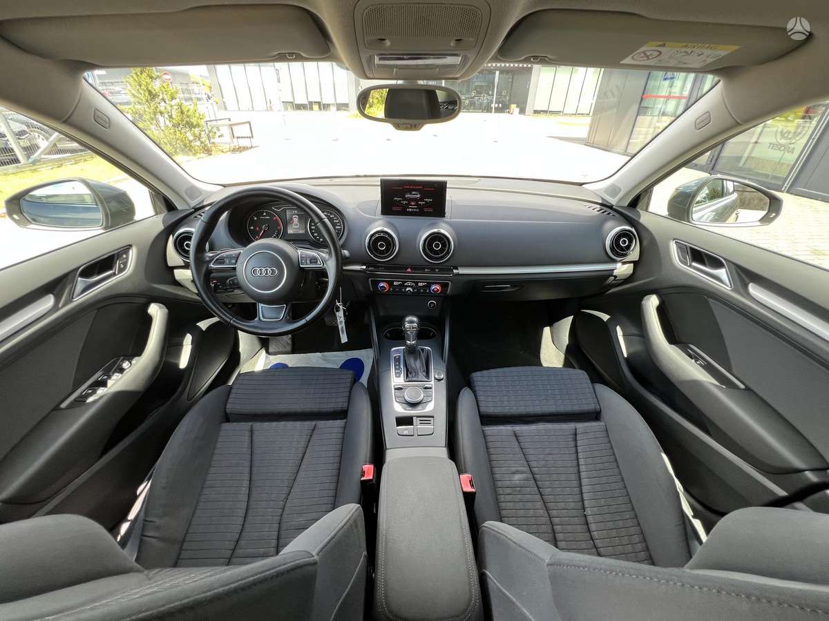 Audi A3, 1.6 l., hatchback
