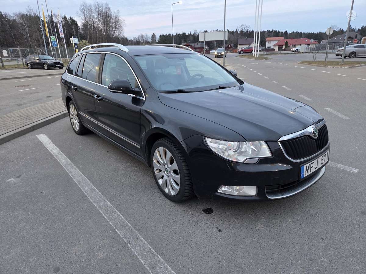 Skoda Superb, 2.0 l., universalas