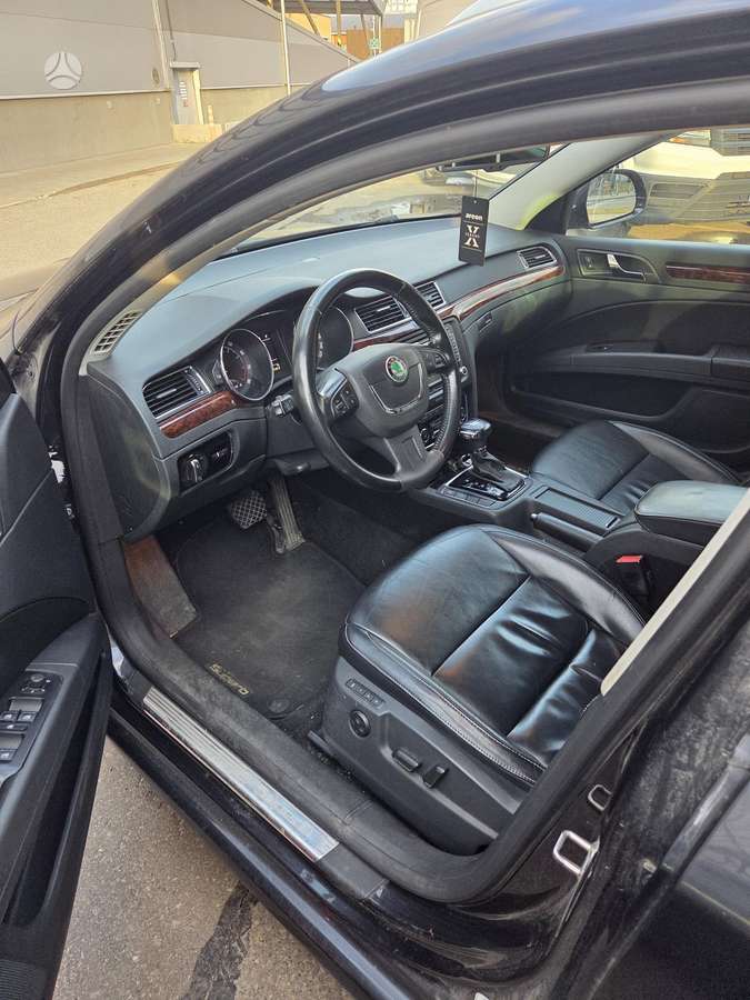 Skoda Superb, 2.0 l., universalas
