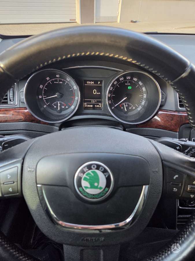 Skoda Superb, 2.0 l., universalas