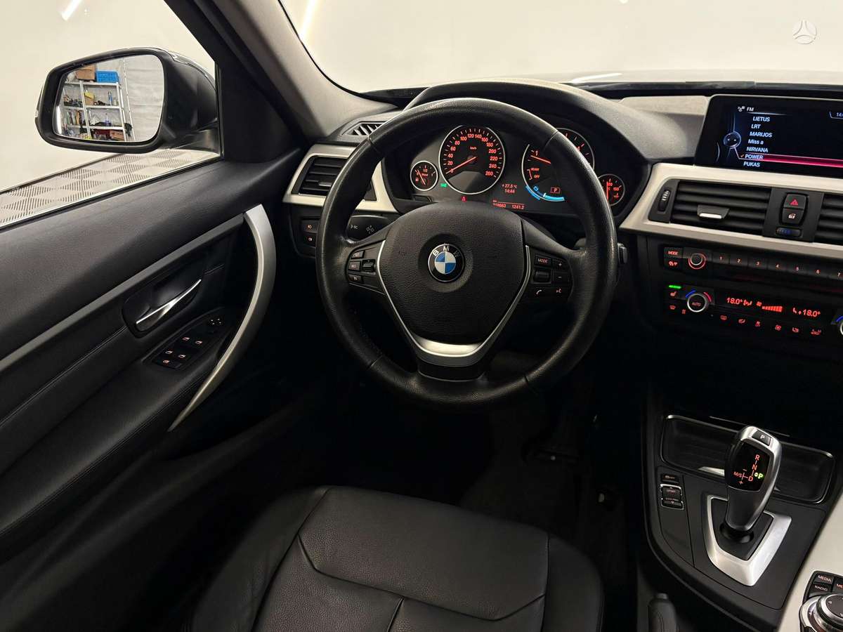 BMW 320, 2.0 l., wagon