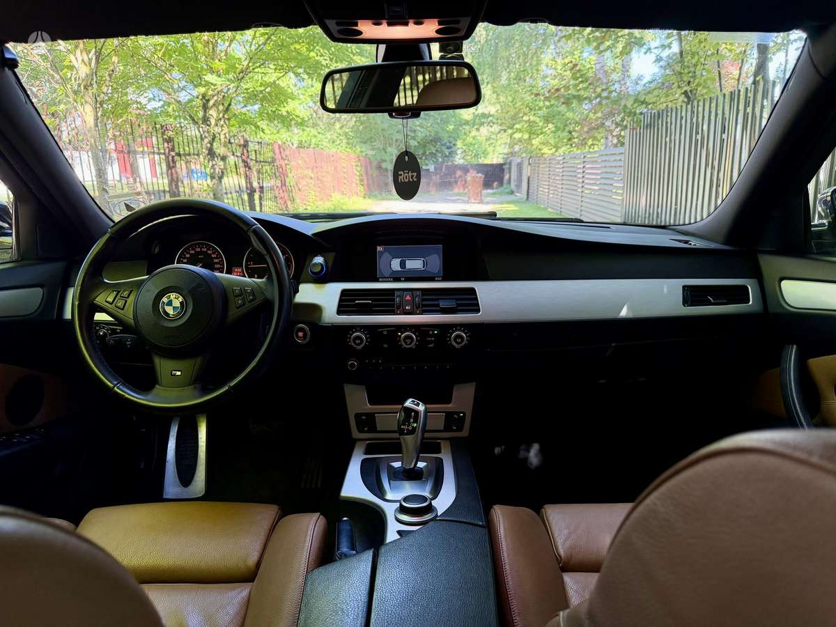 BMW 520, Универсал