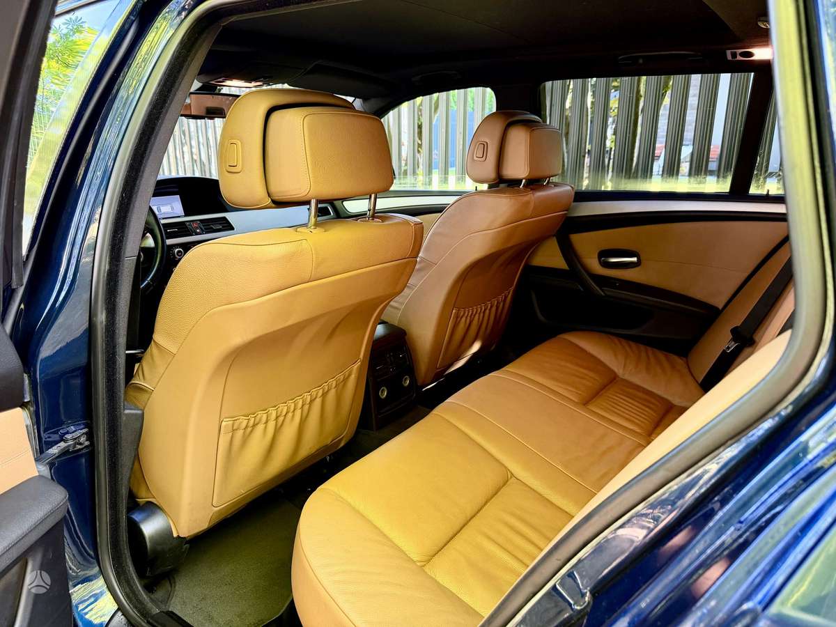 BMW 520, Универсал