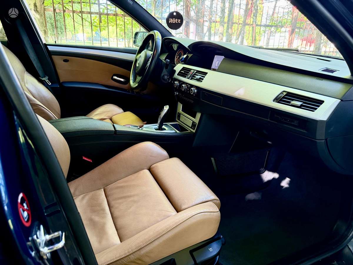 BMW 520, Универсал