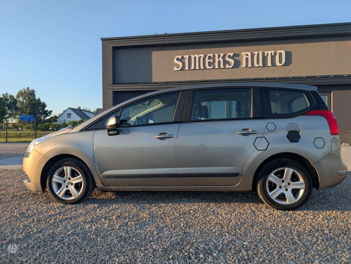 Peugeot 5008 - 5