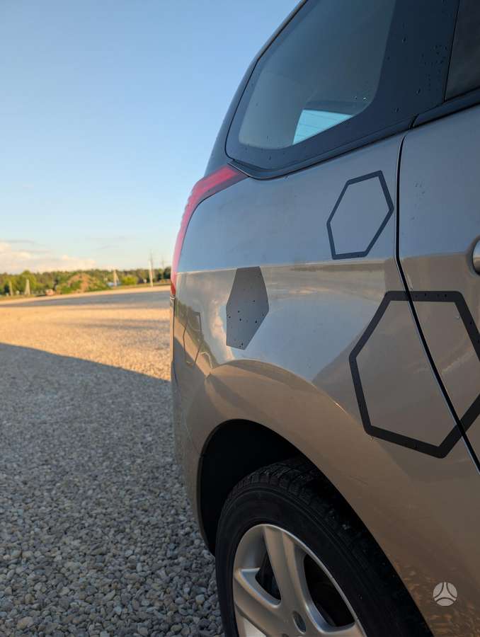 Peugeot 5008 - 7