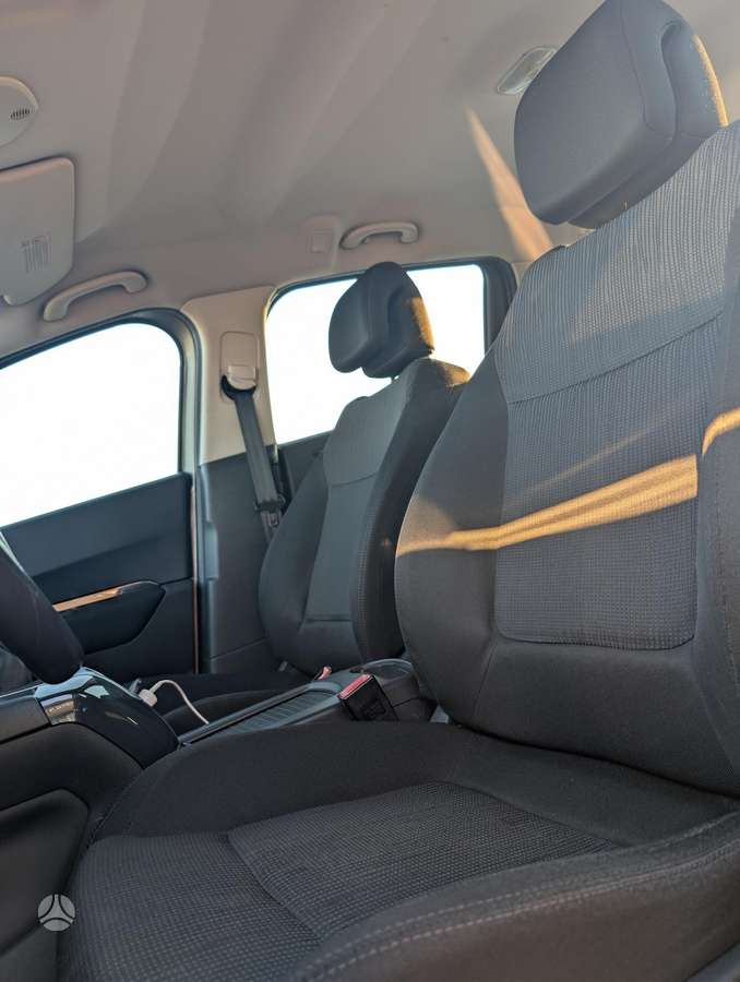 Peugeot 5008 - 11