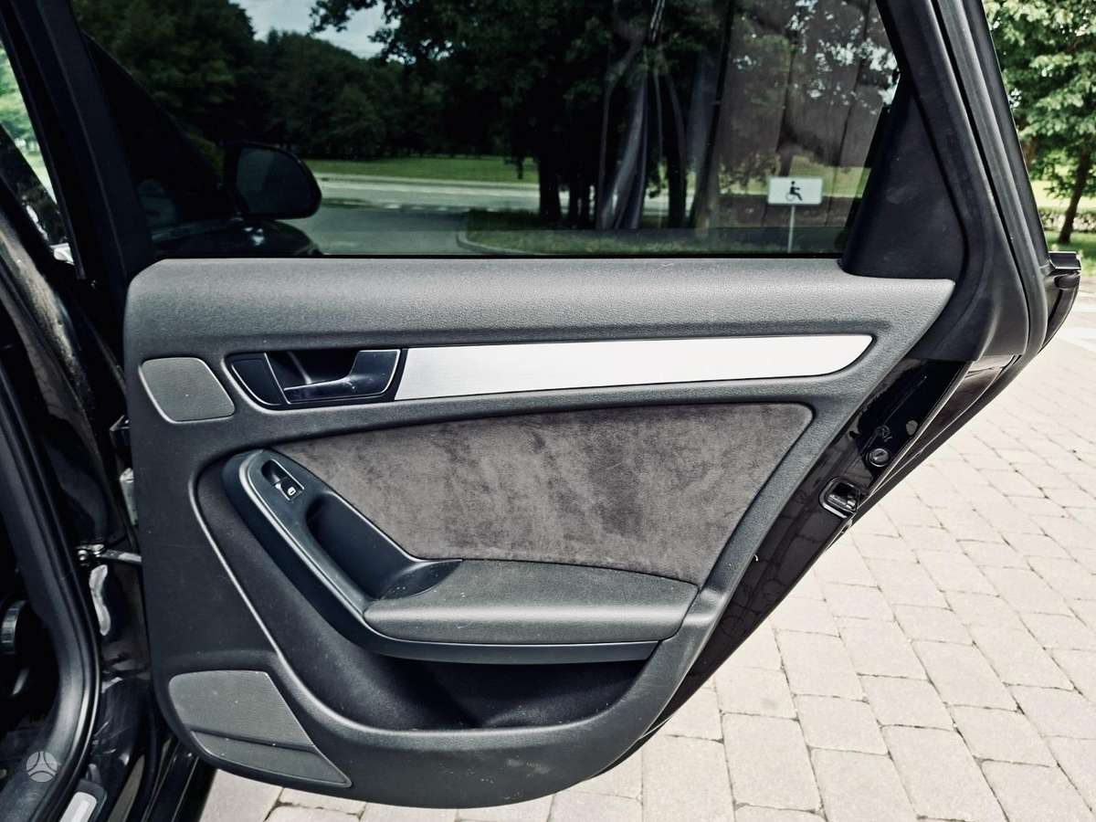 Audi A4, 2.0 l., Универсал