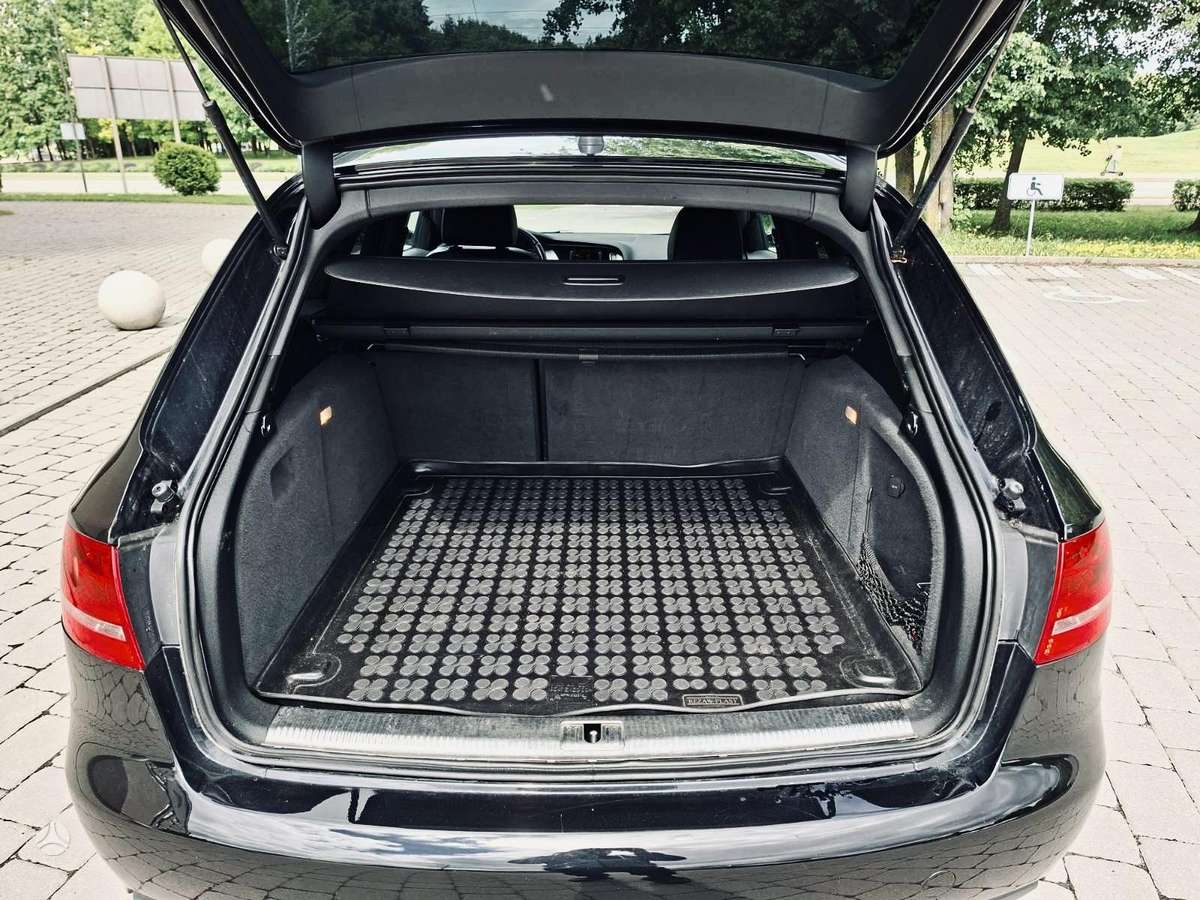 Audi A4, 2.0 l., Универсал