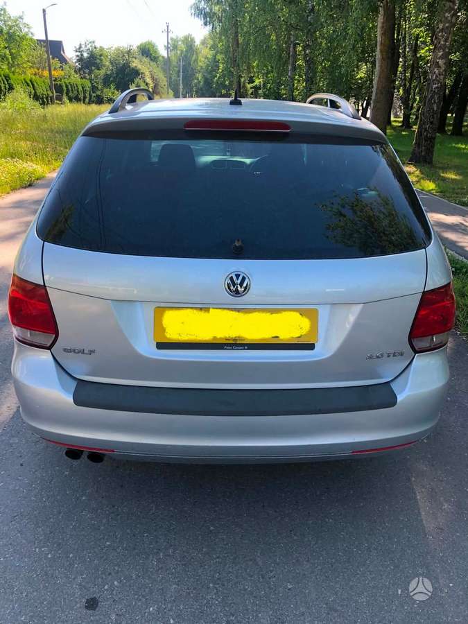 Volkswagen Golf - 4