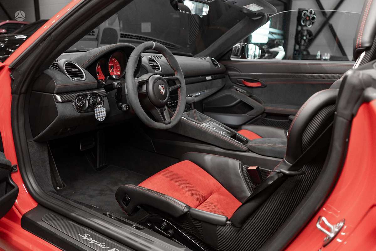 Porsche Boxster - 10