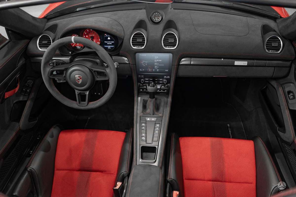 Porsche Boxster - 11