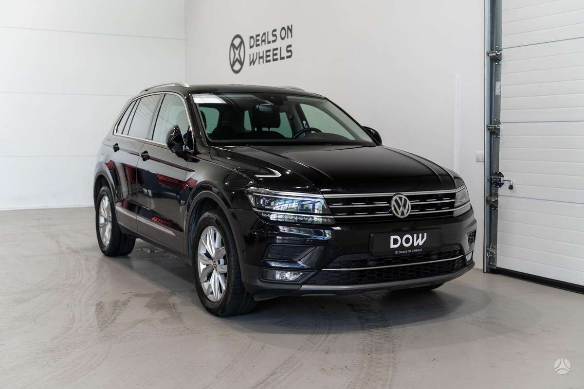 Volkswagen Tiguan - 1
