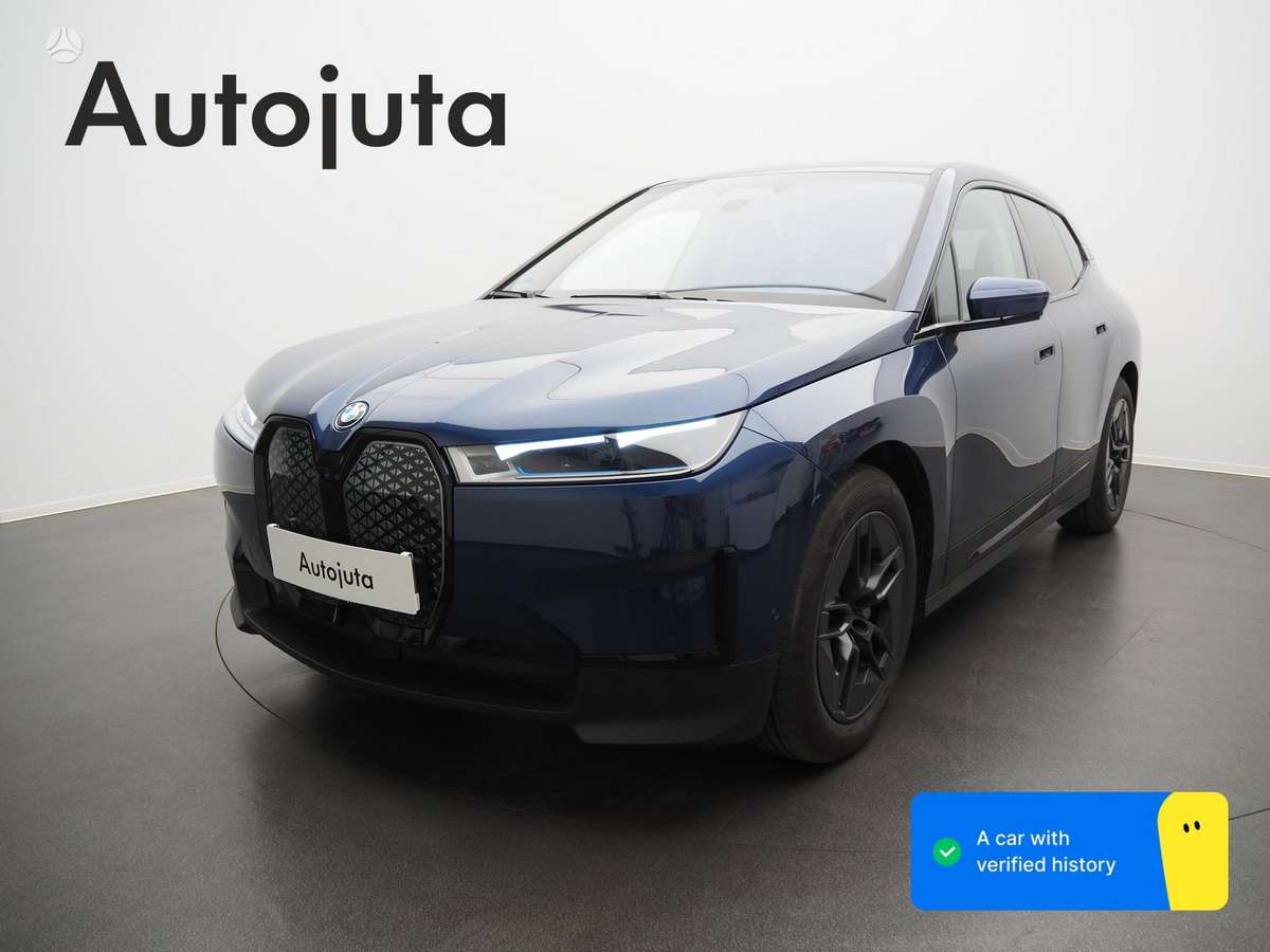 BMW iX, off-road / crossover