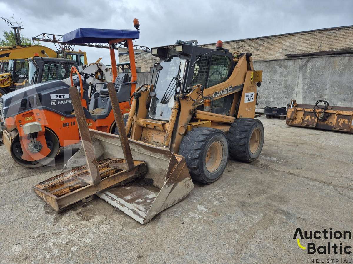 Case 95 XT, mini loaders
