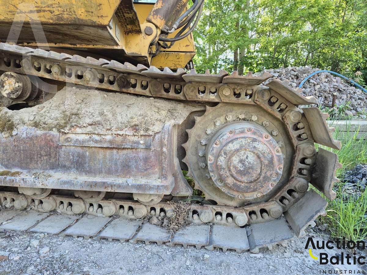 Zeppelin ZR 28, excavator