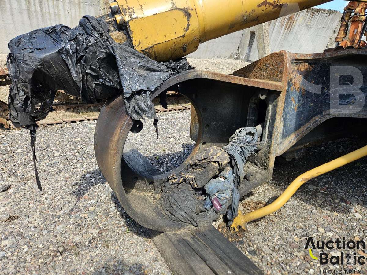 Caterpillar 318 C, экскаваторы