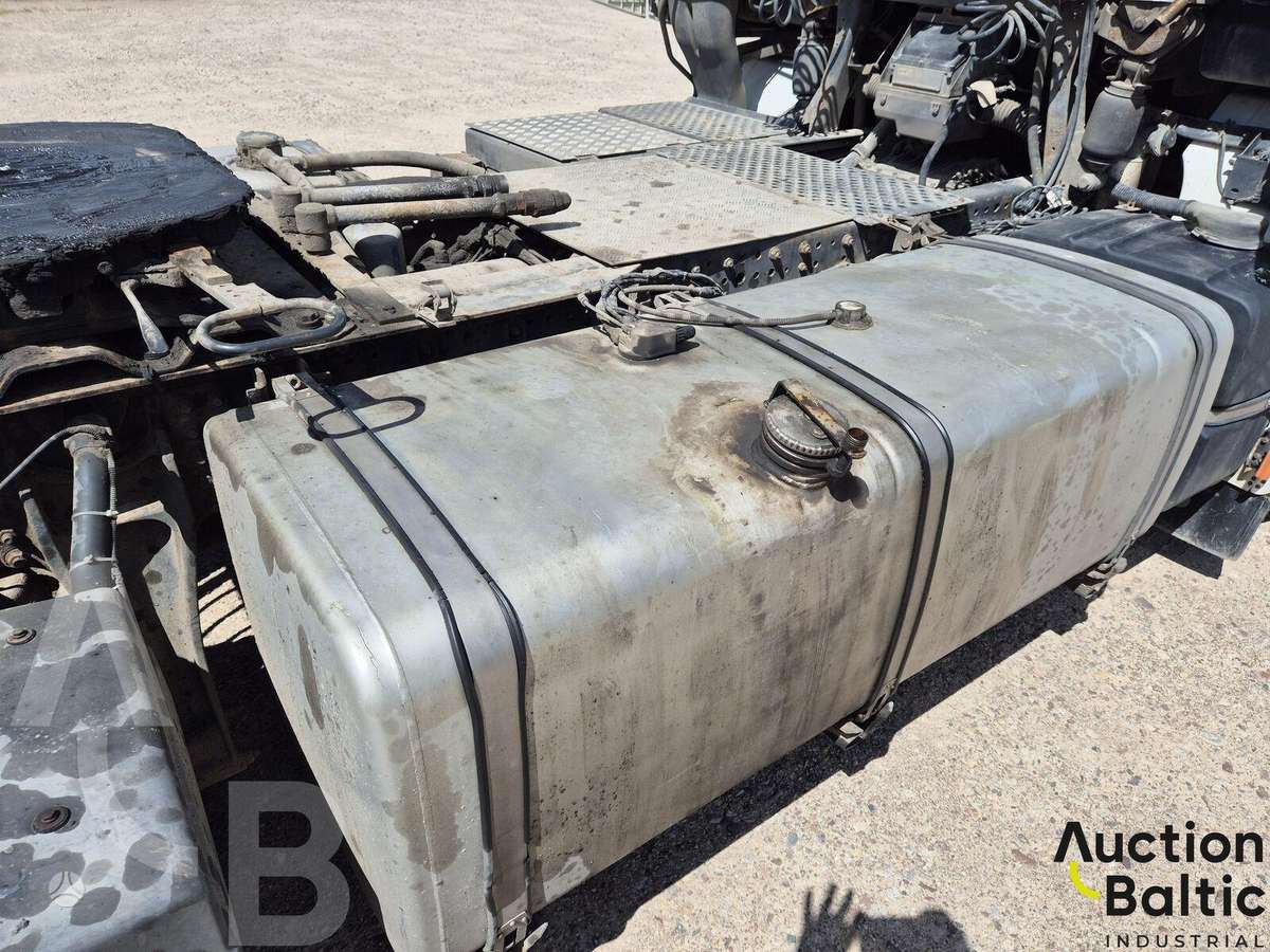 Iveco AS440S45T/P, other