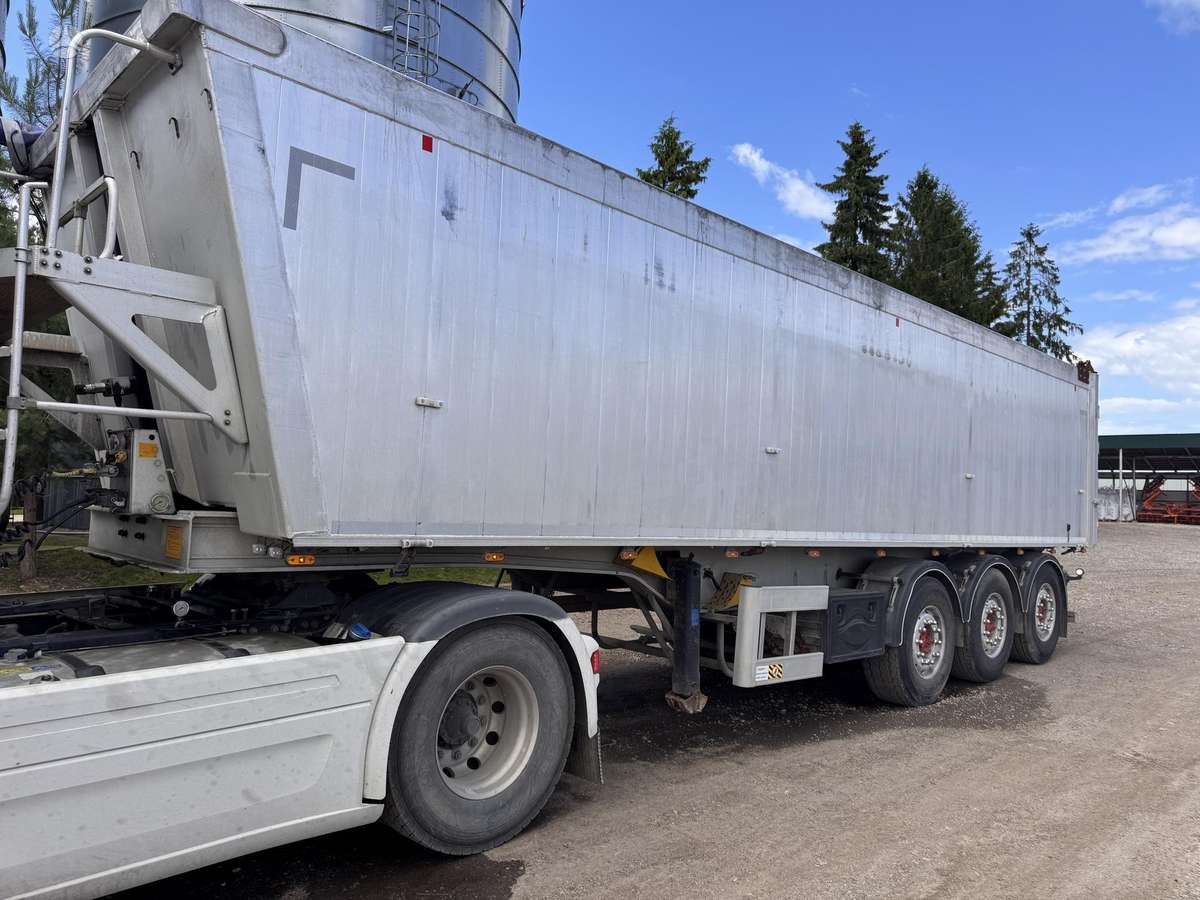 Benalu AgroLiner 45 kubai, самосвалы