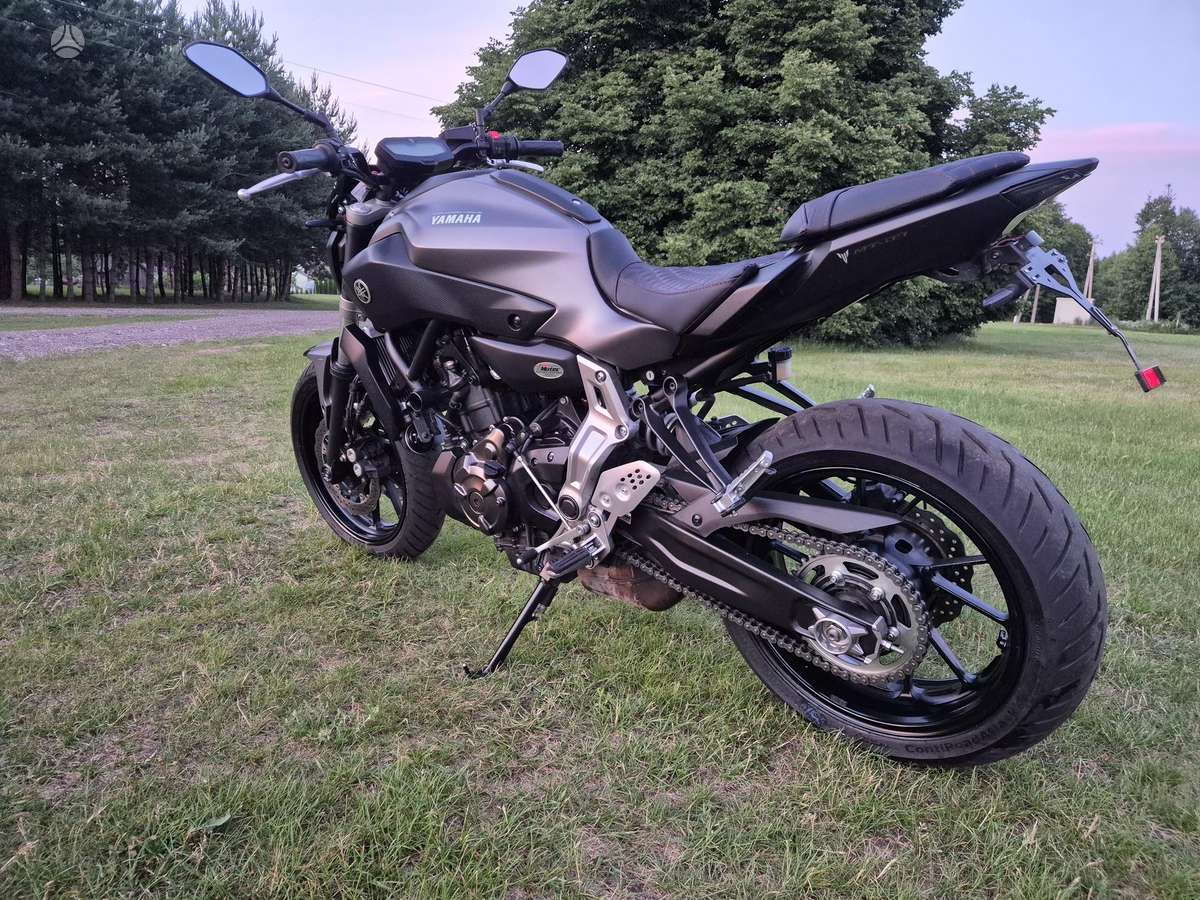 Yamaha MT 07 700cc, street / classic